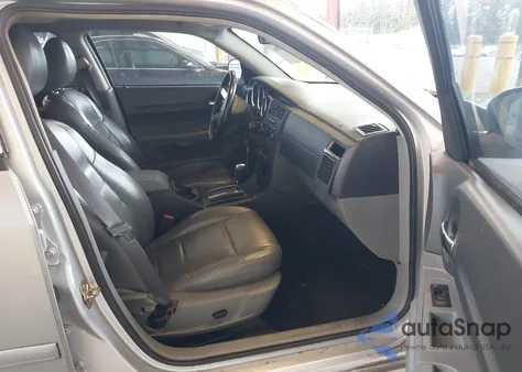 2005 Dodge Magnum Se z USA, uszkodzony, nr VIN 2D4FV48V75H129605